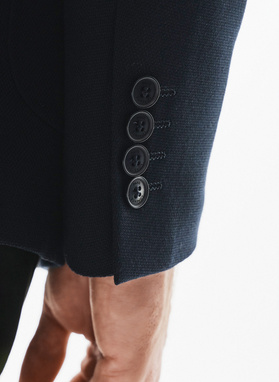 Granatowa dwurzędowa marynarka męska