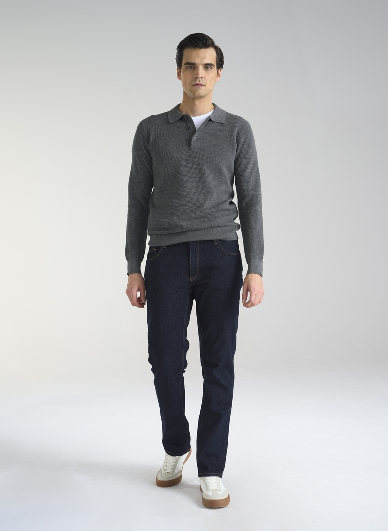 Szary sweter męski z kołnierzykiem