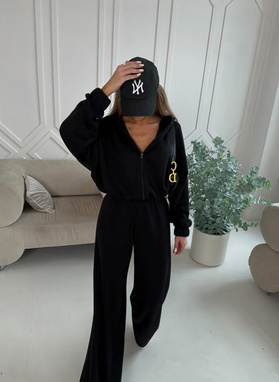 Czarny gładki komplet damski z wełną