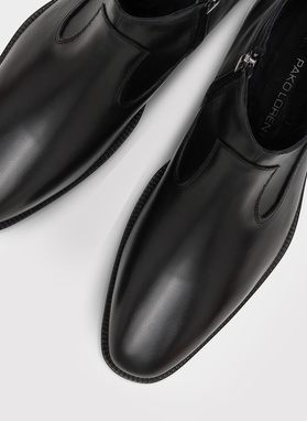 Czarne skórzane sztyblety