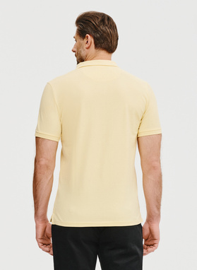 Gładki t-shirt polo w żółtym kolorze