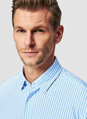 Niebieska koszula męska w prążek