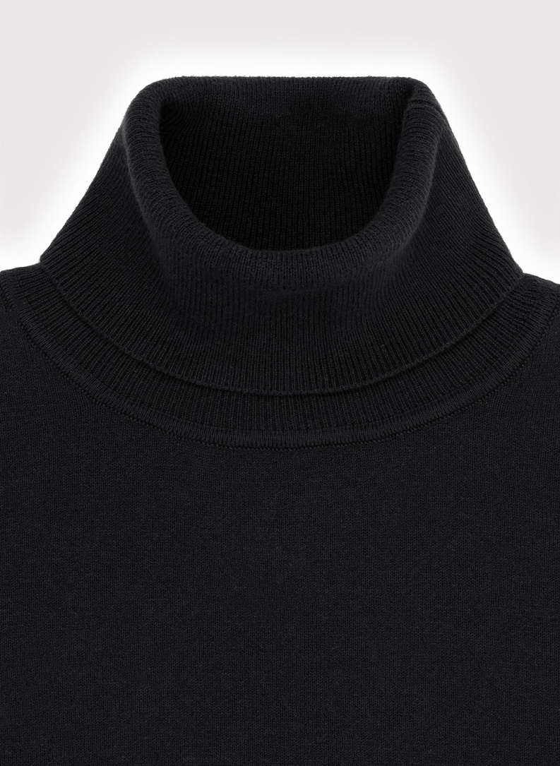 Czarny gładki golf męski