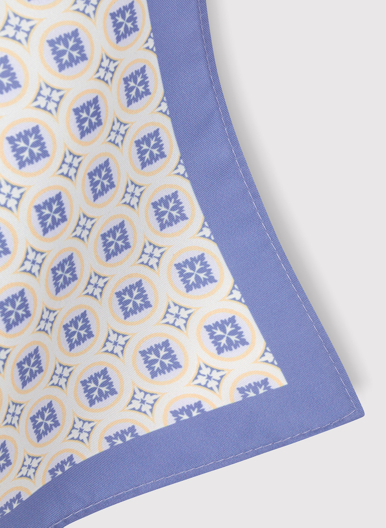 Ecru poszetka męska ze wzorem na całej powierzchni