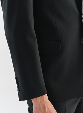 Gładki garnitur męski w kolorze czarnym