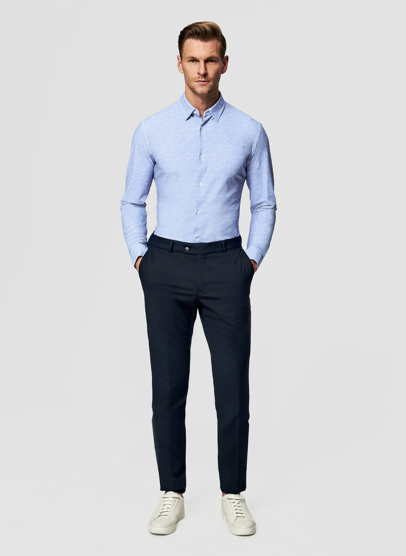 Dzianinowa koszula męska w kolorze niebieskim