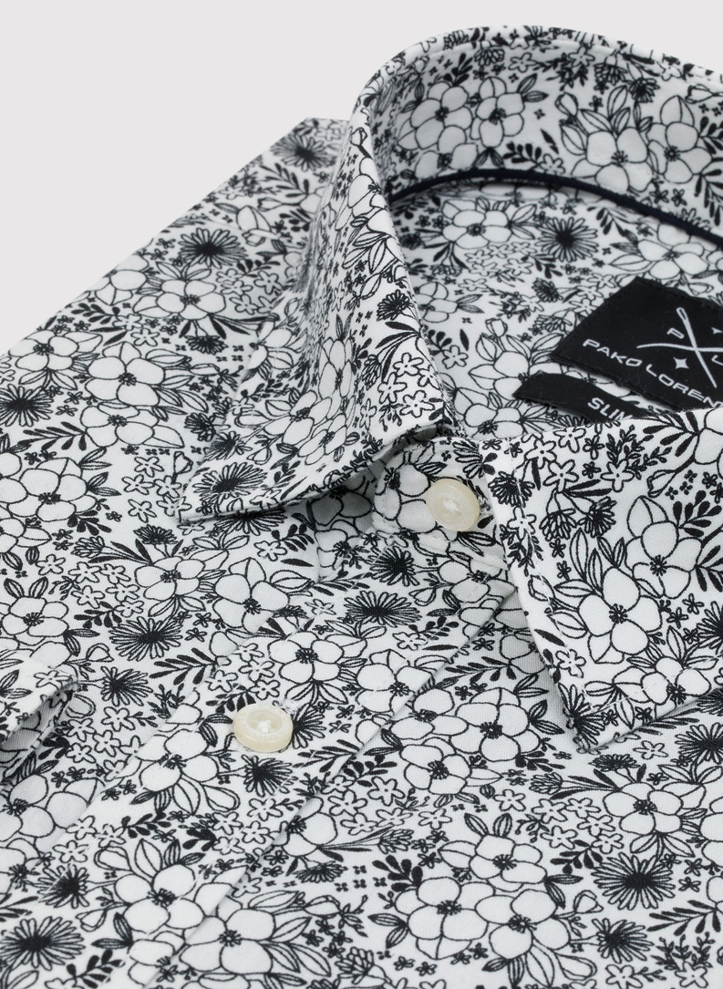 Biała koszula męska w kwiatowy deseń
