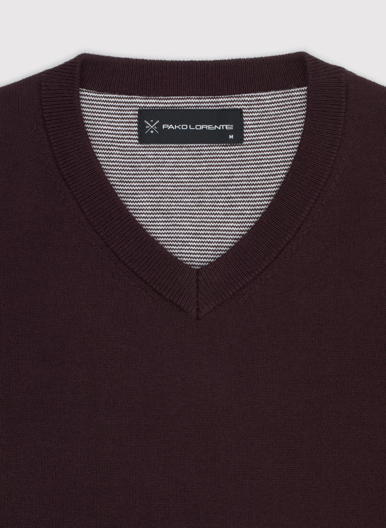 Fioletowy męski sweter w serek 