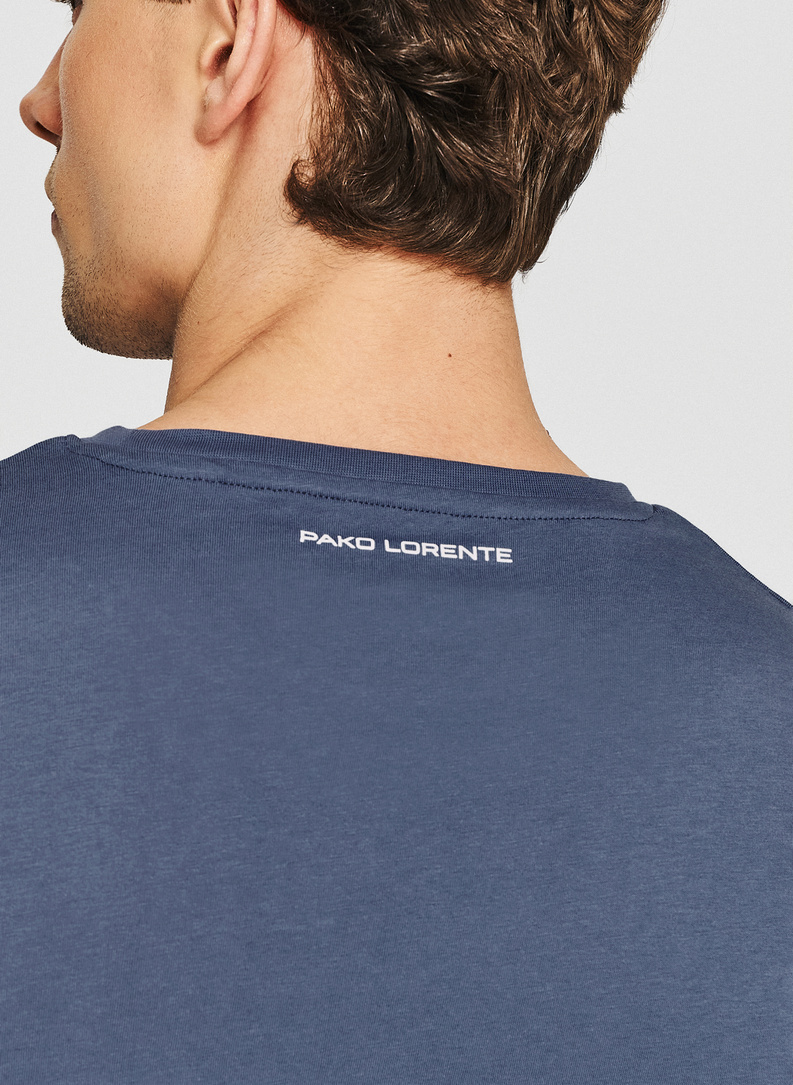 Bawełniany t-shirt męski w kolorze niebieskim