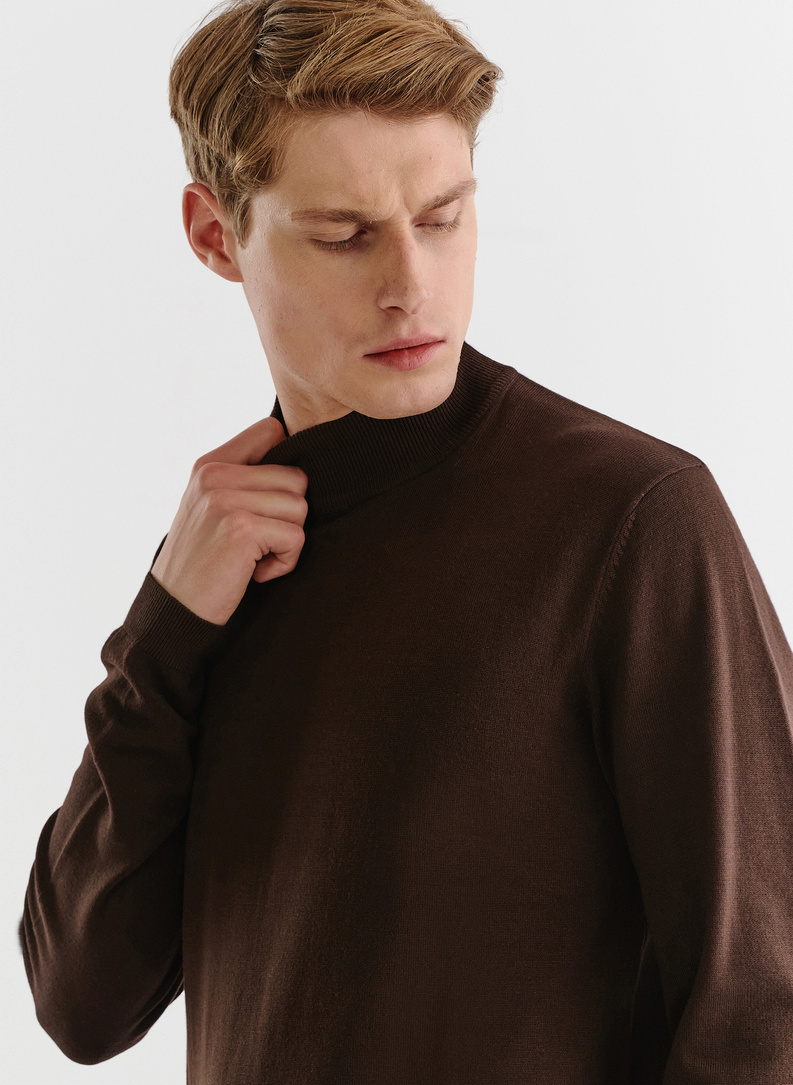 Brązowy gładki półgolf męski