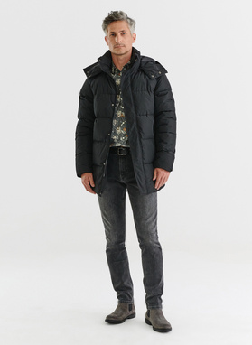 Czarna zimowa kurtka męska