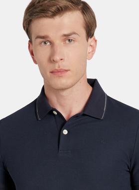 Granatowy t-shirt polo na guziczki