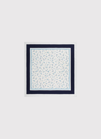 Biała poszetka męska w kwiatki