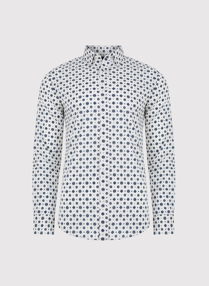 Biała koszula w niebieski wzór geometryczny