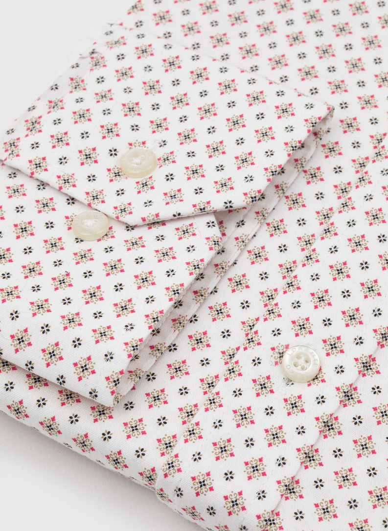 Biała koszula w mikrowzór