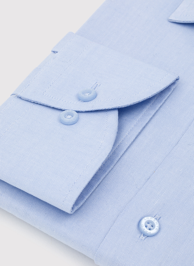 Gładka elegancka błękitna koszula męska