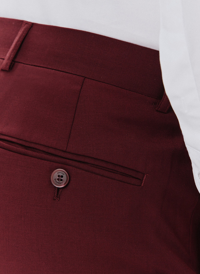 Dwuczęściowy gładki garnitur męski w kolorze burgundowym