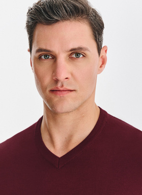 Bordowy sweter męski v-neck