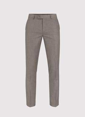 Dwuczęściowy garnitur męski w prążek