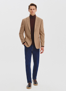 Beżowa marynarka w pepitkę