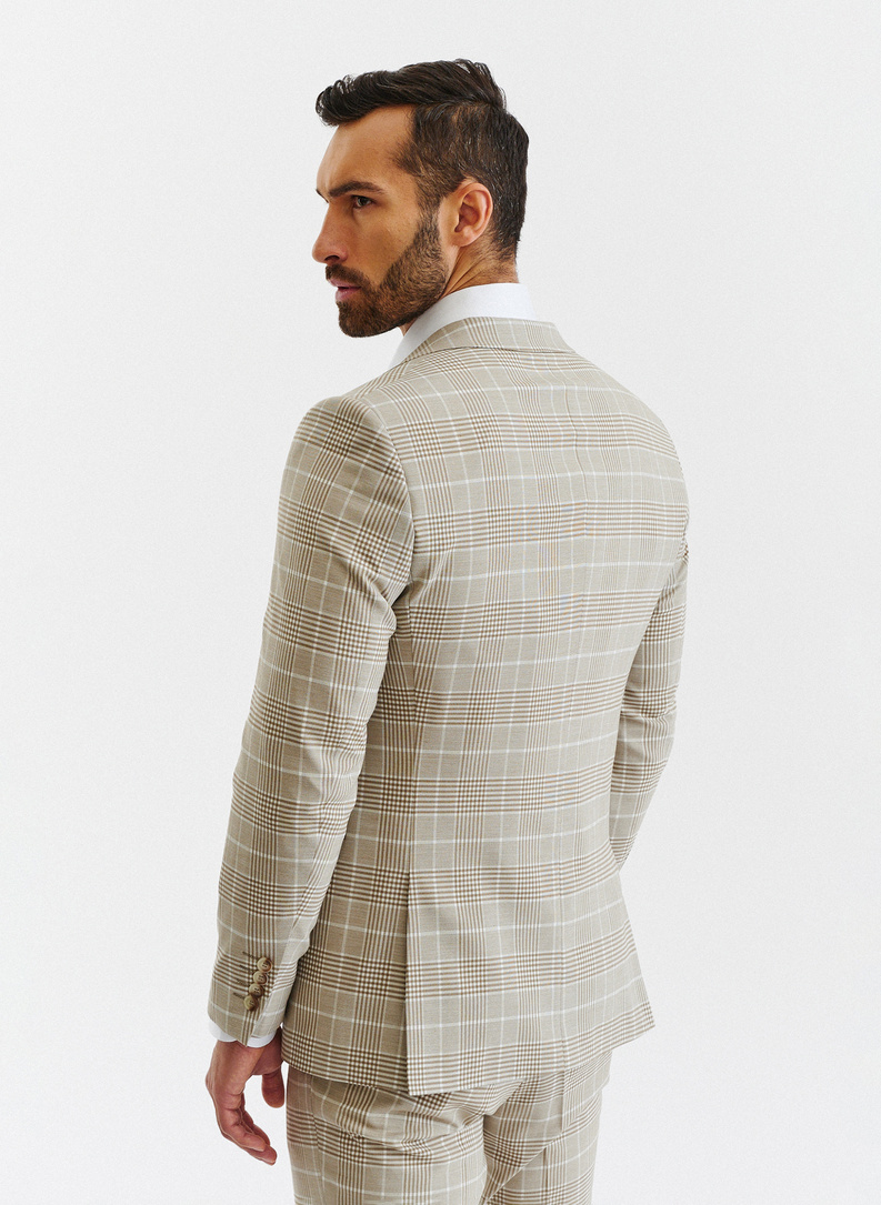 Beżowy garnitur męski w kratkę