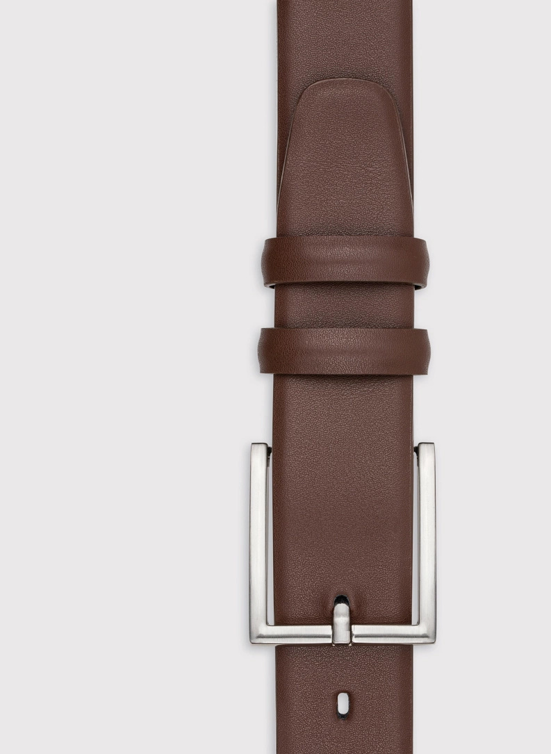 Ślubny beżowy garnitur z lnem