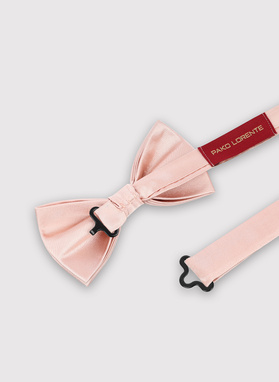 Różowa mucha męska