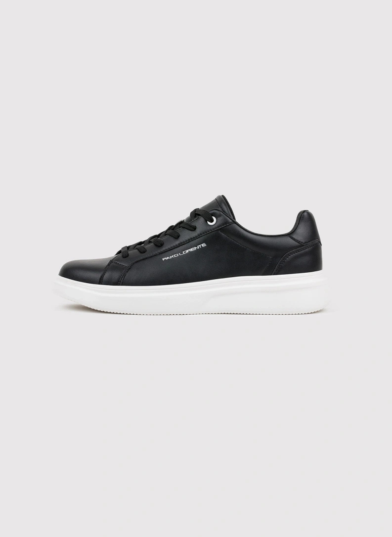 Sneakersy męskie w czarnym kolorze