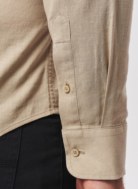 Beżowa koszula z lnem