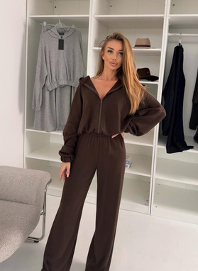 Brązowy gładki komplet damski z wełną