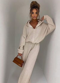 Jasnobeżowy gładki komplet damski z wełną