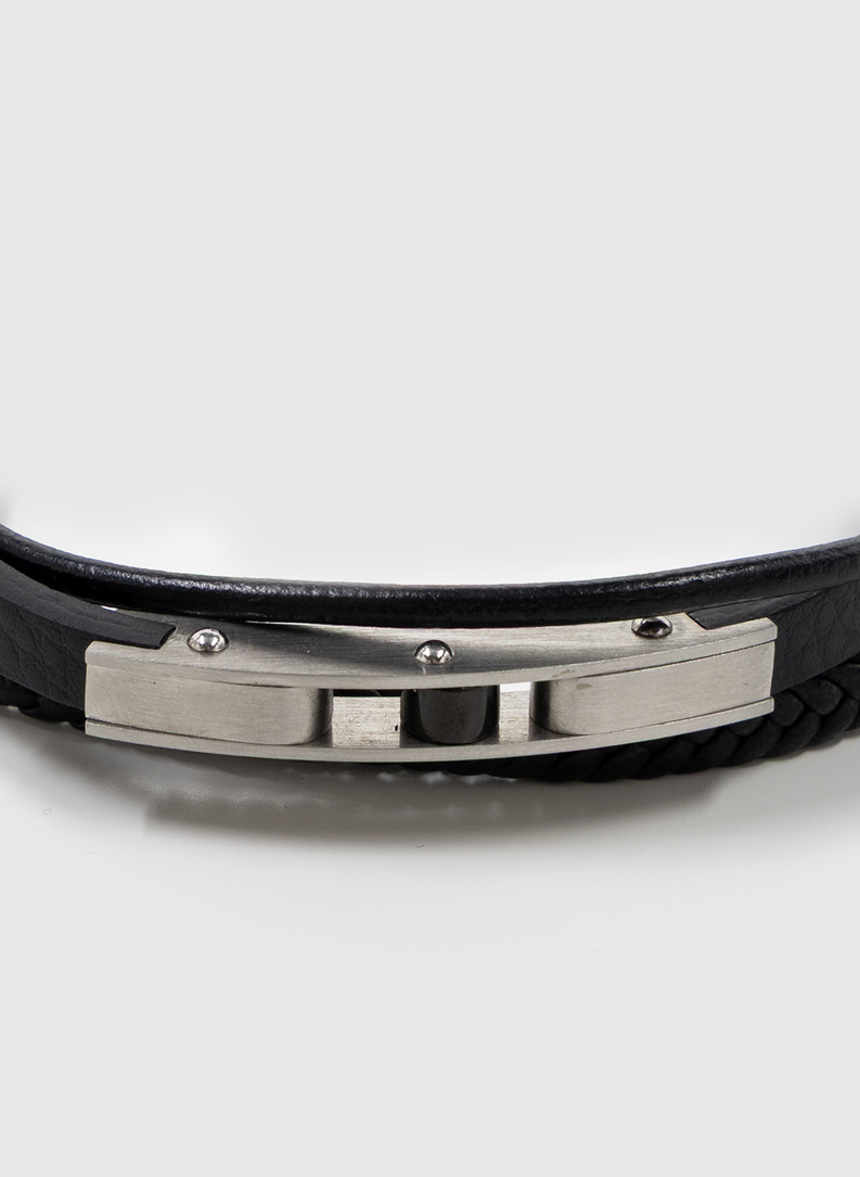 Czarna bransoletka ze stali nierdzewnej