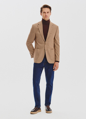 Beżowa marynarka w pepitkę