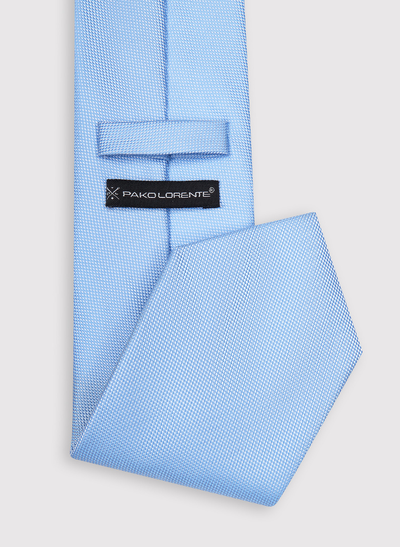 Niebieski krawat męski