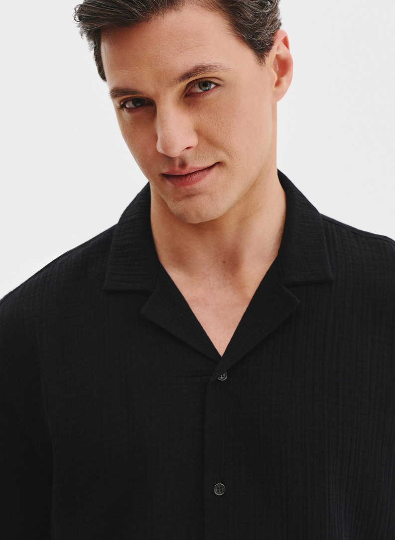 Bawełniana koszula męska w kolorze czarnym