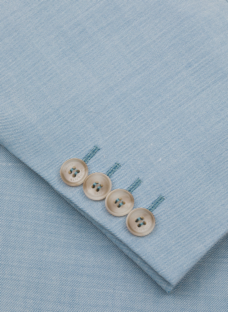 Gładki błękitny garnitur męski z wełny