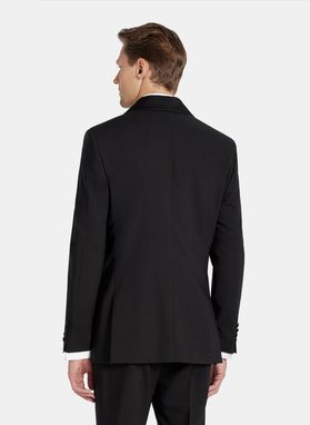 Ślubny smoking męski z szalowym kołnierzem