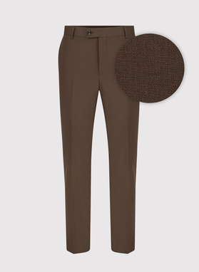 Dwuczęściowy brązowy garnitur męski