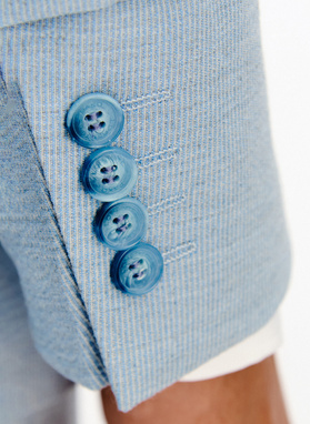 Niebieski garnitur męski