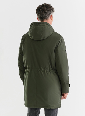 Zielona kurtka męska wypełniona naturalnym puchem