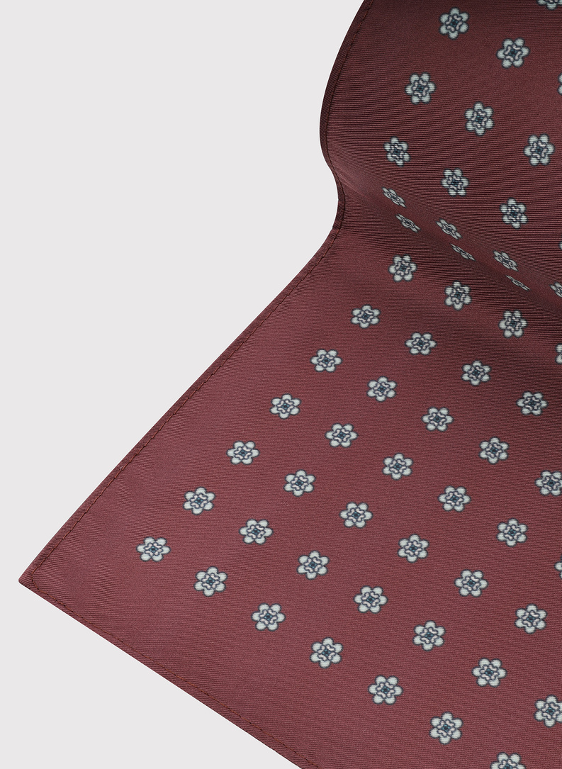 Bordowa poszetka w kwiatki