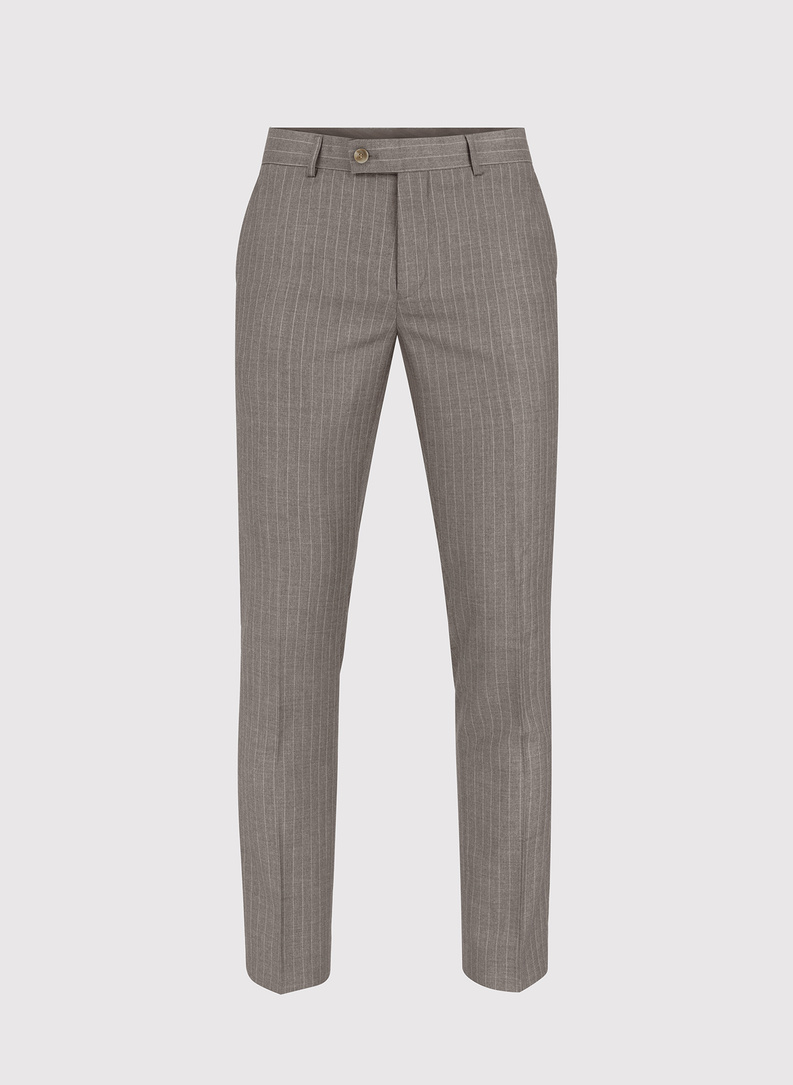 Dwuczęściowy garnitur męski w prążek