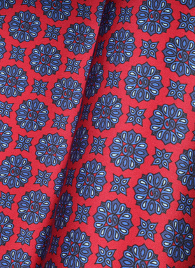 Czerwona poszetka męska we wzorki