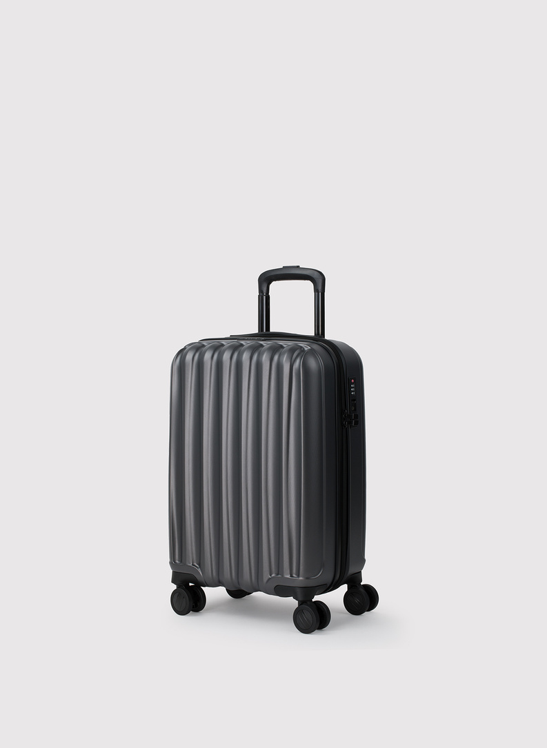 Komplet szarych walizek