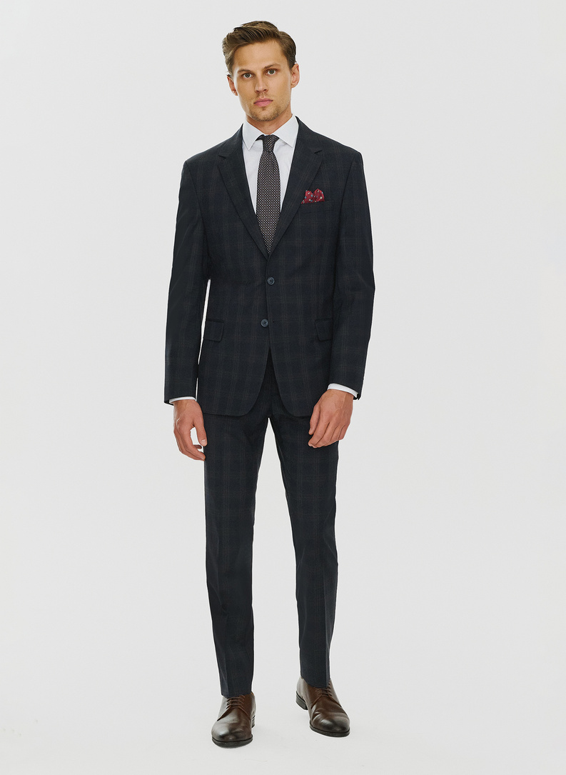 Męskie spodnie garniturowe w odcieniu granatowym