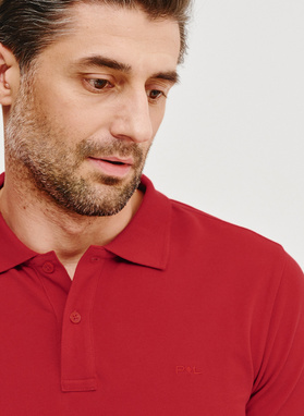 Gładki t-shirt polo w czerwonym kolorze