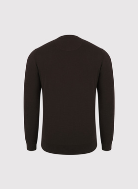 Brązowy sweter v-neck