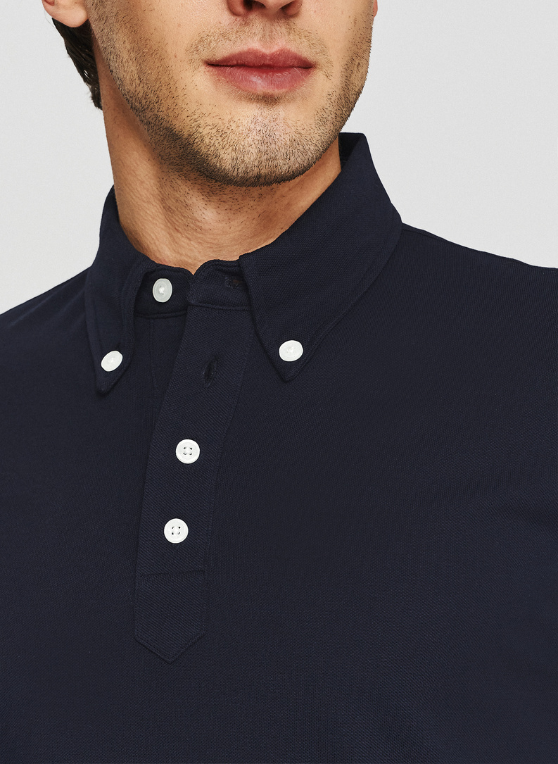 Granatowy t-shirt polo z bawełny