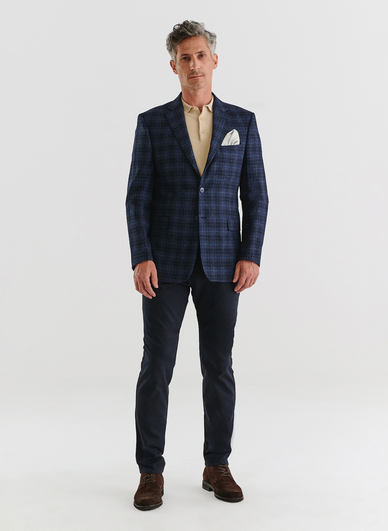 Granatowa marynarka w drobną kratkę