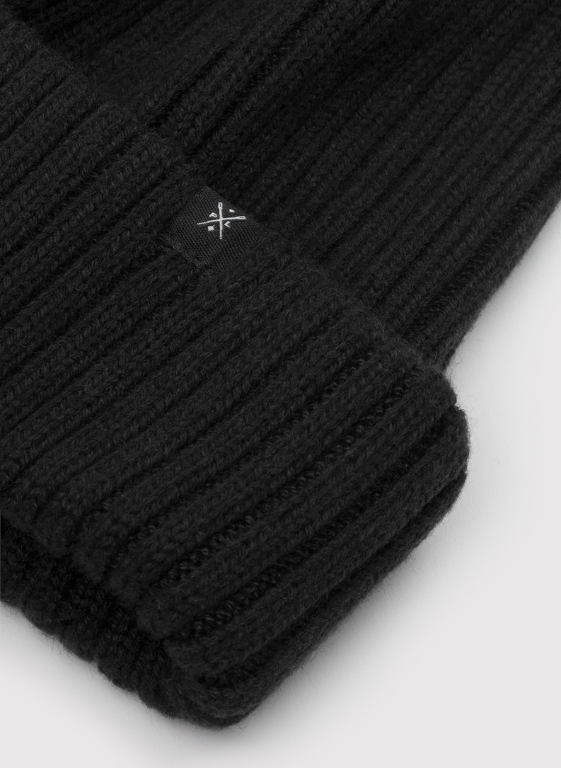 Czapka męska w kolorze czarnym z wełną merino
